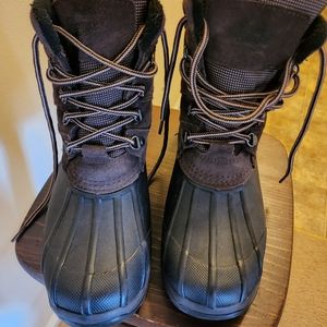 Woodstock weather shoes